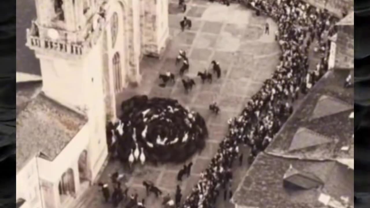 😱👻 Creepy Paranormal Video Will Give You Nightmares! | TheHauntingHour