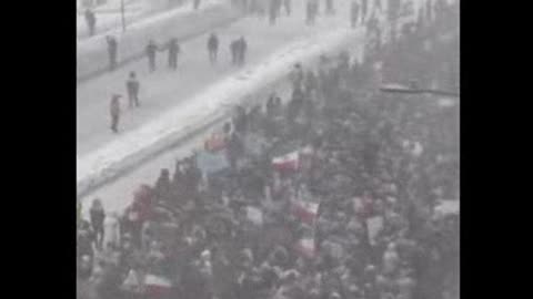 100,000 Iranian-Canadians in Toronto brave a snowstorm in order to protest the Muslim Islamic terror lord Regime. Why? Because when I tell you Iranians are fighting for their survival, that’s not hyperbole.
