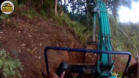 This Shouldn’t Be So Satisfying… Excavator Builds a Mountain Road with Pure ASMR!