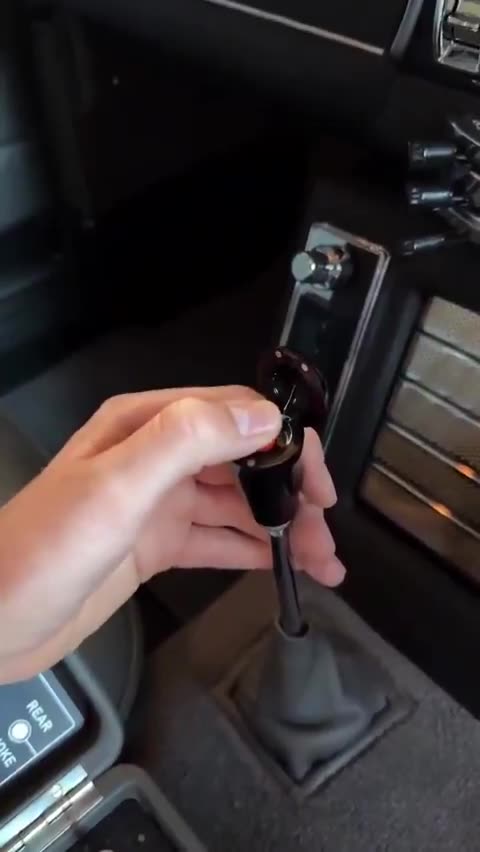 JAMES BOND ASTON MARTIN DB5