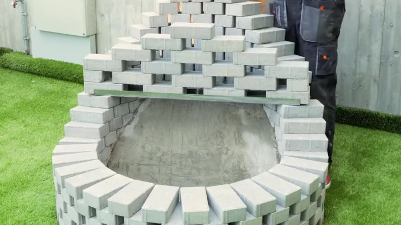 Turned pallets & concrete into a full BBQ station 🔥