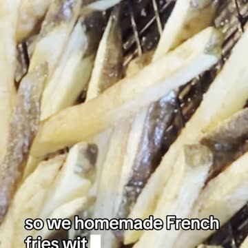 Do you like homemade fries 🪄✨ #beeftallow #fries #homemade #mayo #ketchup #fypシ