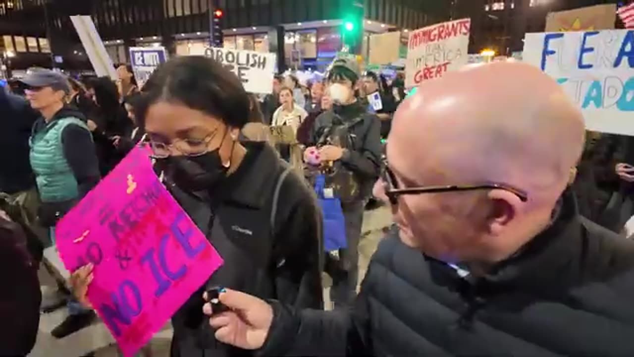 Hundreds have marched against Donald Trump's plan to deploy the National Guard in Chicago