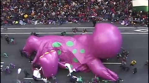 Thanksgiving 1997. The day Barney the Dinosaur Commited Seppuku on Live Television.