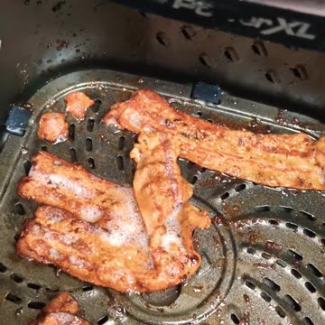 It's that time again #ourtruckinglife #buslife #bacondoesthebodygood