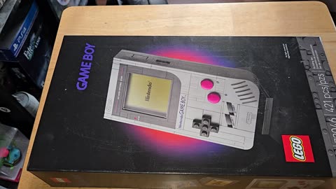 Starting the LEGO GAMEBOY build!