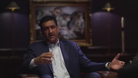 Ro Khanna - Could Epstein Have Been Installed by Intelligence Agencies?