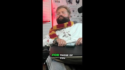 The Navy saw UFOs up close… and nobody panicked?? 🛸😳