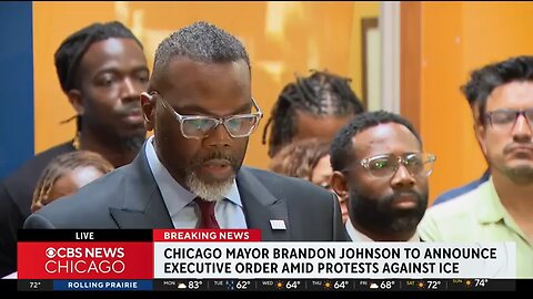 Chicago mayor signs executive order preventing ICE from using city property