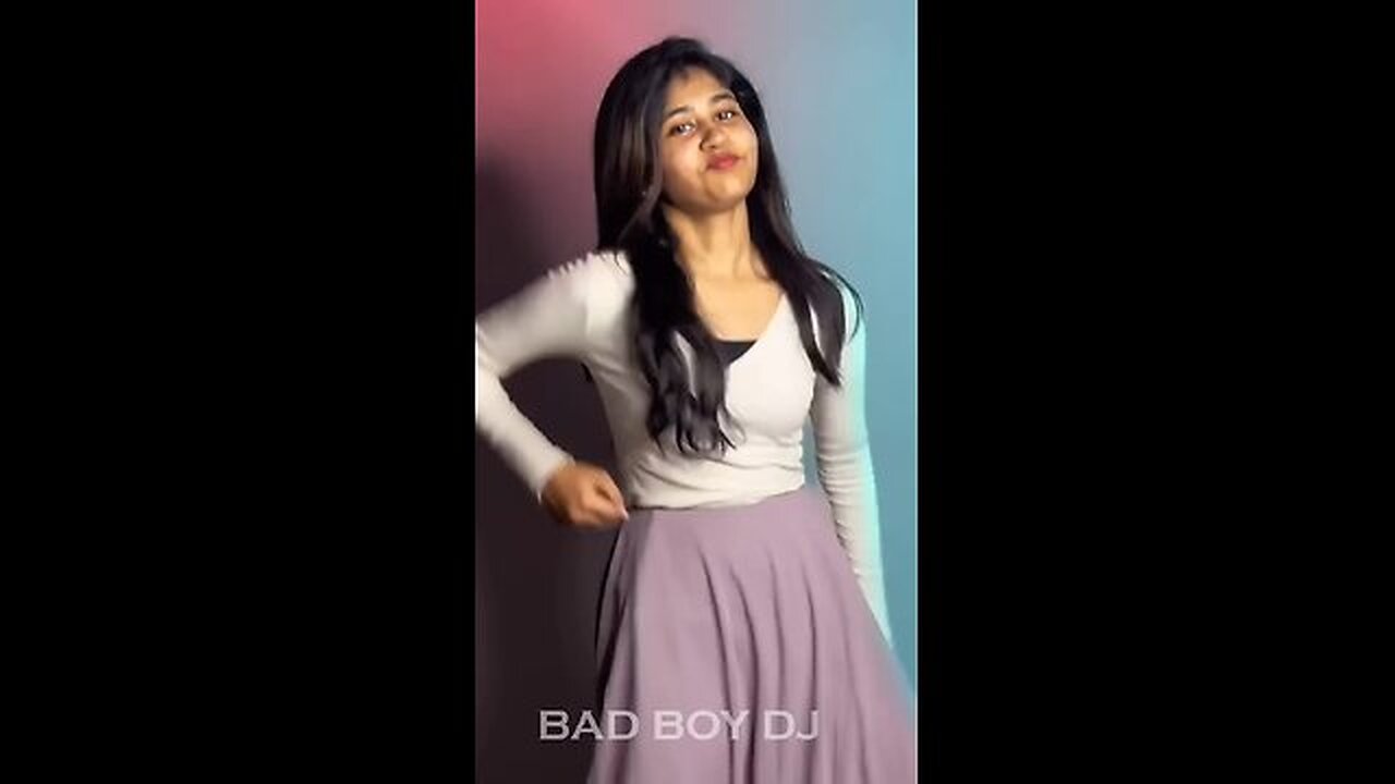 KISSIK - Pushpa 2 💃💞💥_ Allu Arjun _ Sreeleela _ DSP _ #trendingdance #trendingshorts #trendingreels