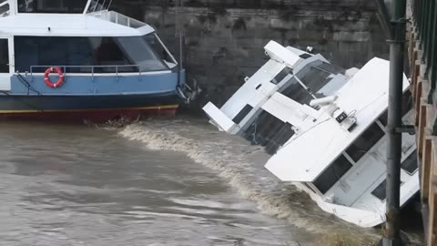 55 Times Mother Nature Got Angry on Camera