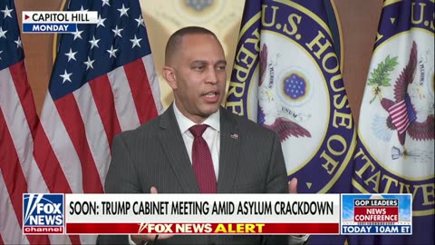 Hakeem Jeffries demands Trump be investigated for WAR CRIMES - 12/2/25