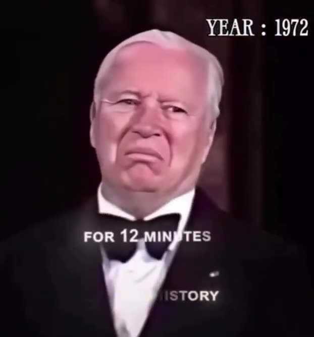 Charlie Chaplin received the longest ovation in Oscar history, lasting 12 minutes