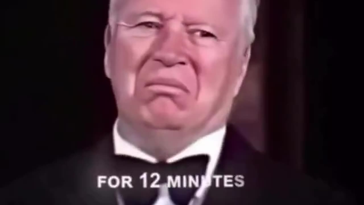 Charlie Chaplin received the longest ovation in Oscar history, lasting 12 minutes