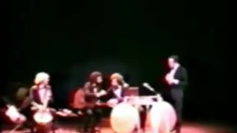 Les nuit de Paris - Les Luthiers - Humor dulce Hogar