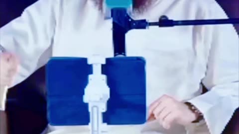 panch sal ki umer hy #madeena #dawteislami🕌 #sadeeqeakbar #hajiabdulhabibattari