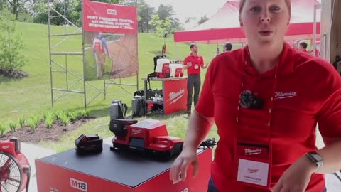 Milwaukee Tool Power Managing Daisychaining Superchargers
