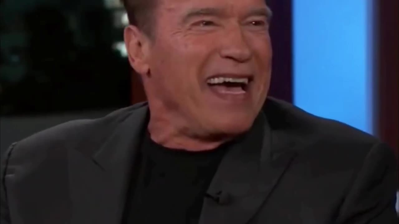 Arnold Schwarzenegger plays a trick on Sylvester Stallone