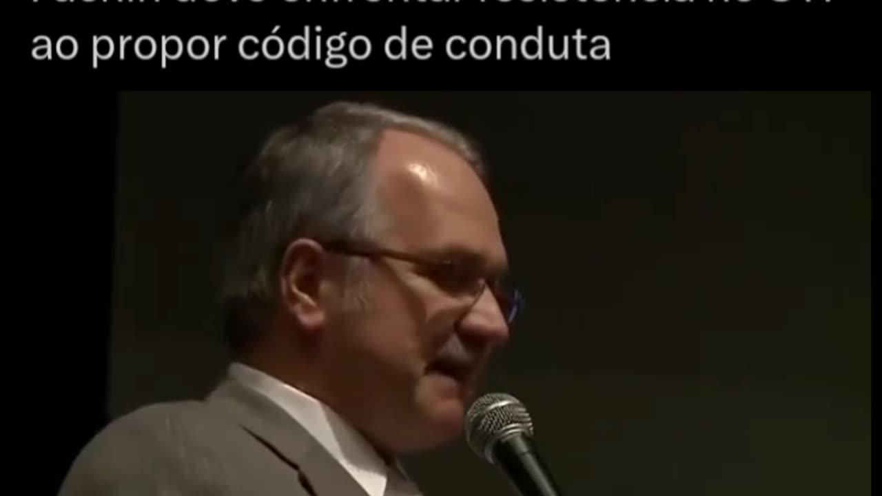 FACHIN MILITANTE PETISTA.