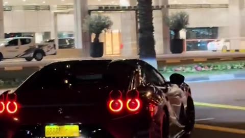 🌟🔥 Dubai's Quick Supercar Blast: Lamborghini & Ferrari! | LuxurySportsCars