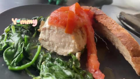 One-Pan Easy Chicken Breast Spinach Recipe