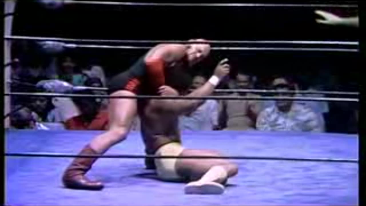 8-22-80 Houston Wrestling - Ivan Koloff vs Tony Atlas