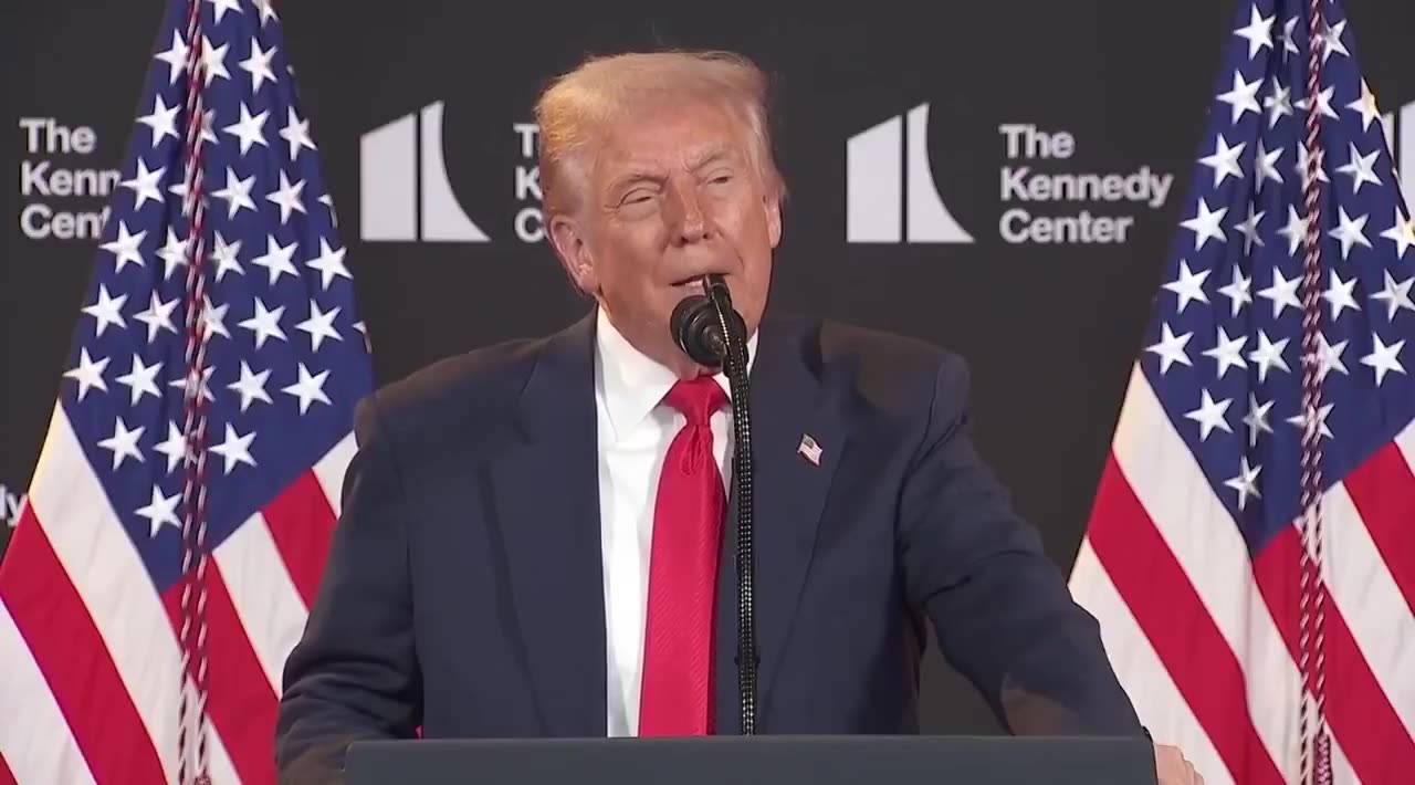 🇺🇸 President Trump calls for the Federal Reserve to cut interest rates by 3 or 4 points to 1%