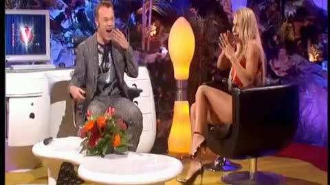 V Graham Norton - Pamela Anderson (1999) Full Episode