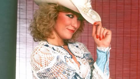 Happy Birthday to TANYA TUCKER
