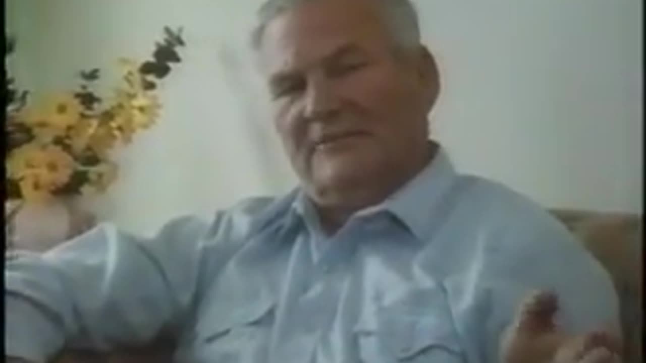 Dallas Cop Admits Seeing Ruby with Pistol in Basement before Oswald Shooting