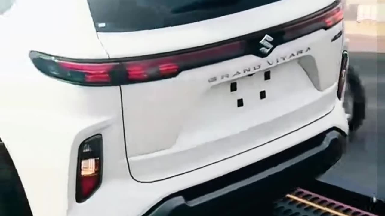 Unbelievable Suzuki Unload! Enclosed Car Shipping Done Right! 🚛