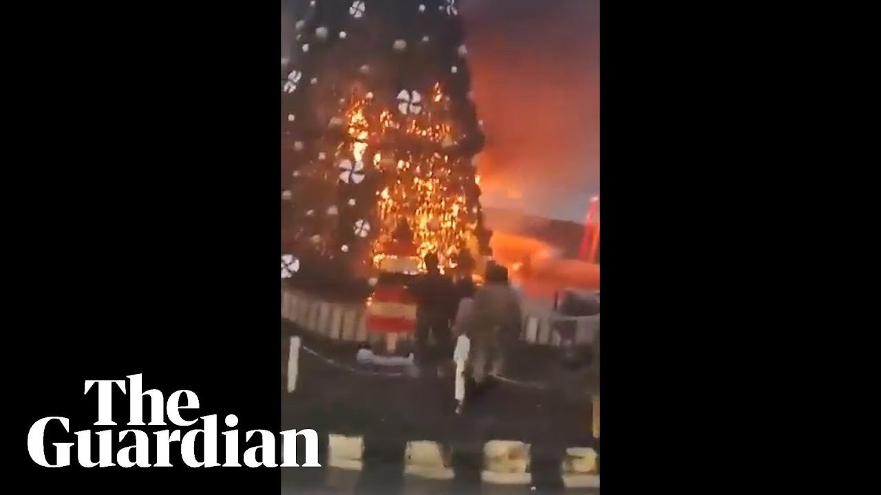 Protests in Christian areas of Syrian capital after Christmas tree burned