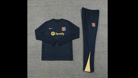 👉🏻⚽️2024/25 Barcelona Adult/Kid Black Long Sleeve Tracksuit