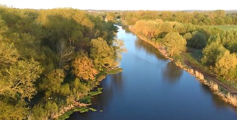 The Snezhet River