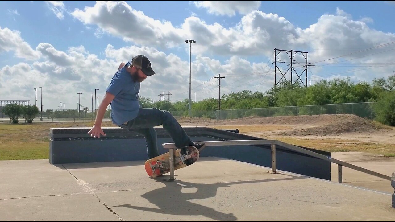 Chill Skate Session. Progress-Degress