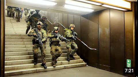 Guard battalion trains urban combat in the Junfernheide subway station - Berlin bulwark