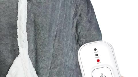 Wearable Heated Blanket Shawl ~ even has pockets ~ machine washable #cybermonday #blackfriday #gift