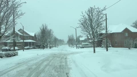 Toronto Snowfall 2026: Real Road Conditions in the Suburbs | Canada winter snow 4K