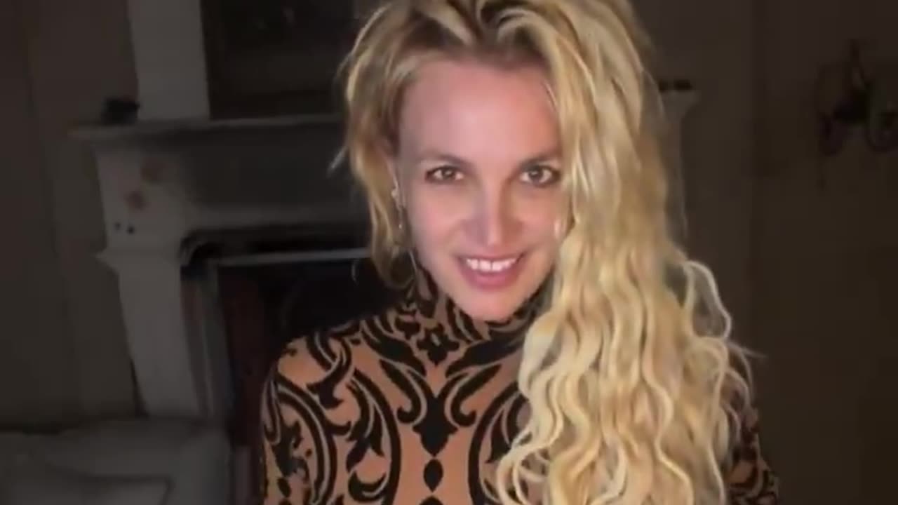 Britney Spears sparks fresh concerns for her wellbeing as she posts another bizarre Instagram video.