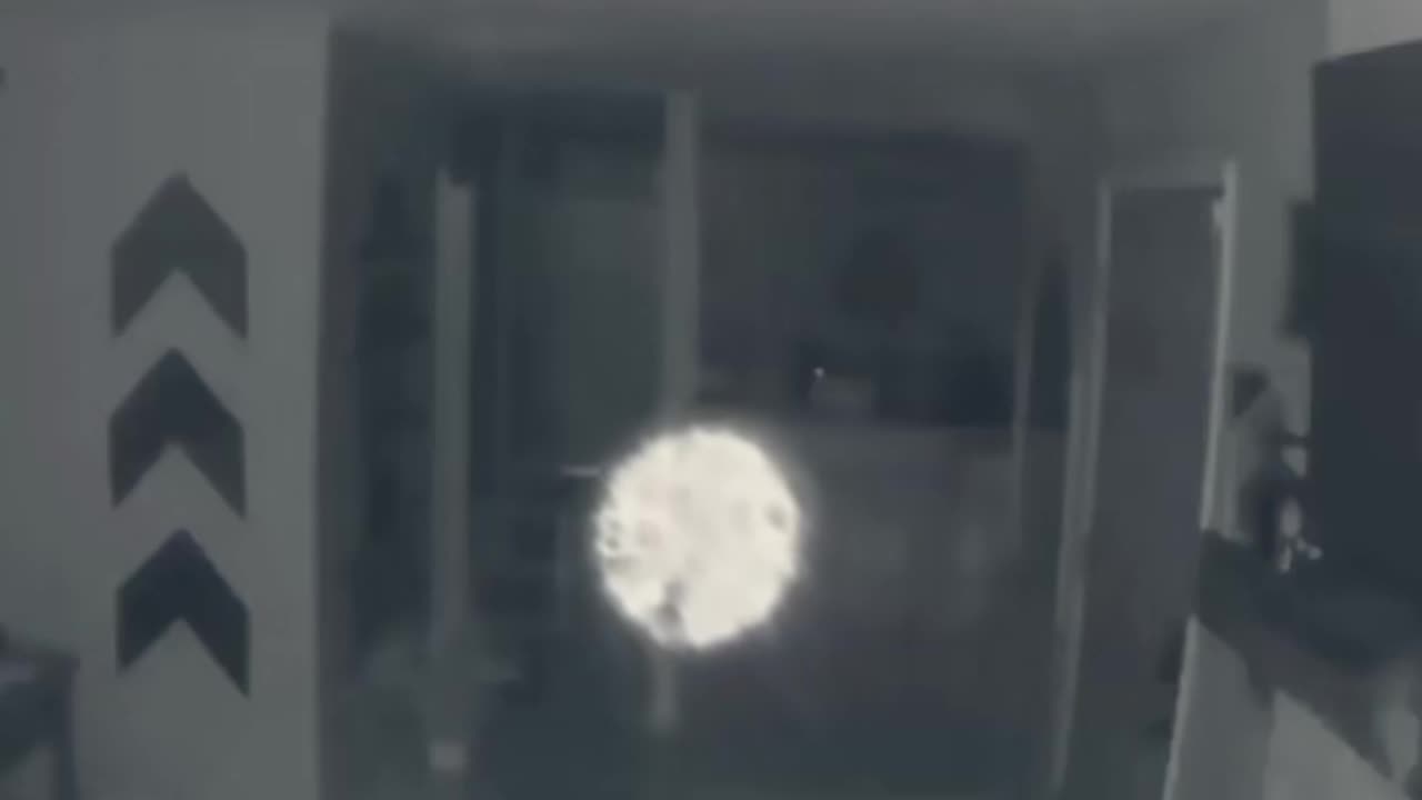 🛸👽 Can This UFO Be Explained? #ufo #ufoキャッチャー #alien | TheTruthAbove