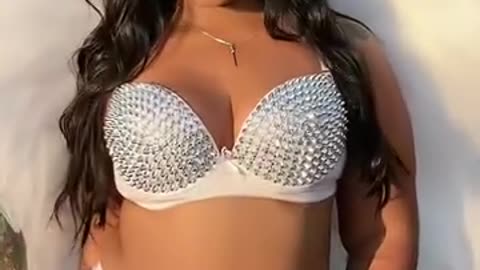 احلى بنت بمؤخرة كبيرة