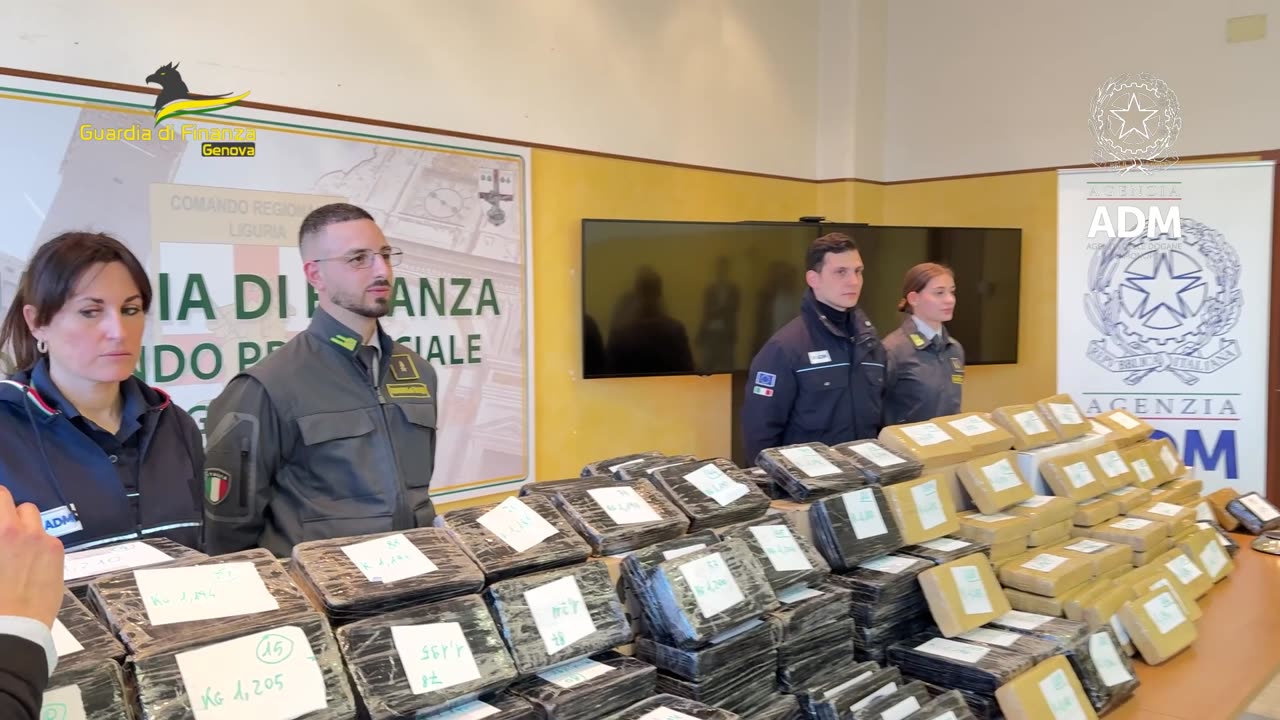 GDF GENOVA: SEQUESTRATI ALL’INTERNO DEL PORTO DI GENOVA 240 KG DI COCAINA (0.03.25)