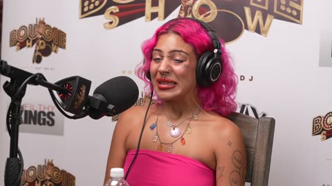Nali Marie - I Was Performing Oral🤪 On A Guy And He Started Clapping👏👏 Which I Thought Was So Lame😒