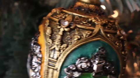 The Perfect Christmas Gift: Hogwarts House Ornament !