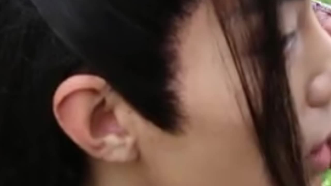 Director Helpless! They Can’t Stop Chatting Between Takes 😂