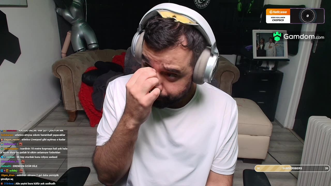 YAYINN | !social !blerp