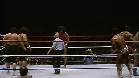 (1984.01.23) Andre The Giant, Rocky Johnson & Tony Atlas vs The Wild Samoans - WWF