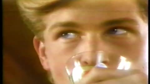 Random Commercials - Vol 82 (1990)