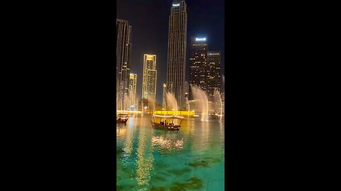 A Beautiful View of water fountain 😍 #waterfowlhunter #warer #burjkhalifa #trending