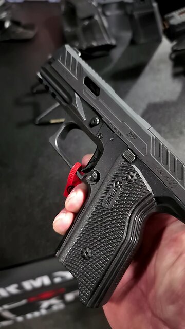 SHOT Show 2025: Fusion Firearms XF Pro Pistol – All Metal & It Uses Glock Mags!